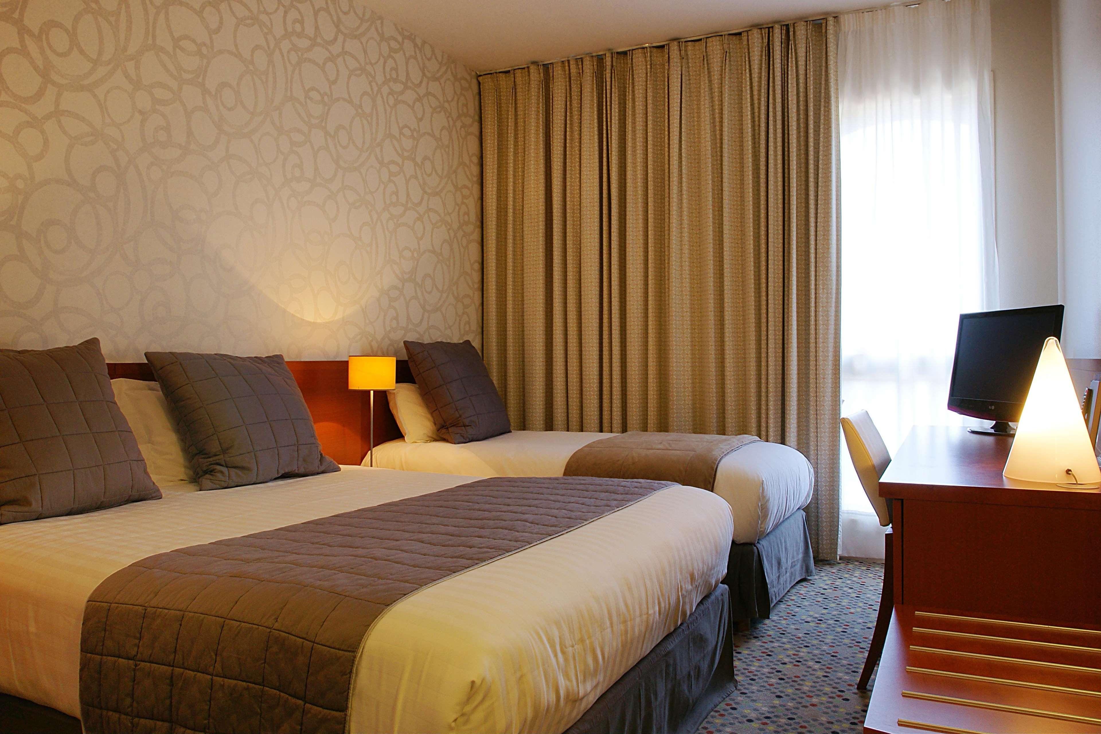 Domaine La Gentilhommiere Hotel Satillieu ภายนอก รูปภาพ