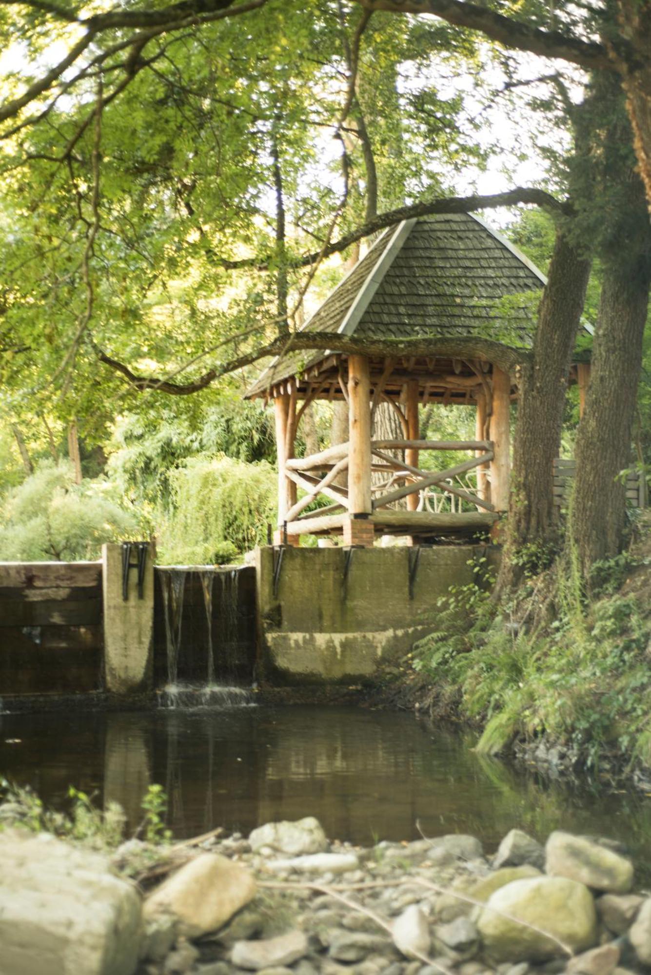 Domaine La Gentilhommiere Hotel Satillieu ภายนอก รูปภาพ