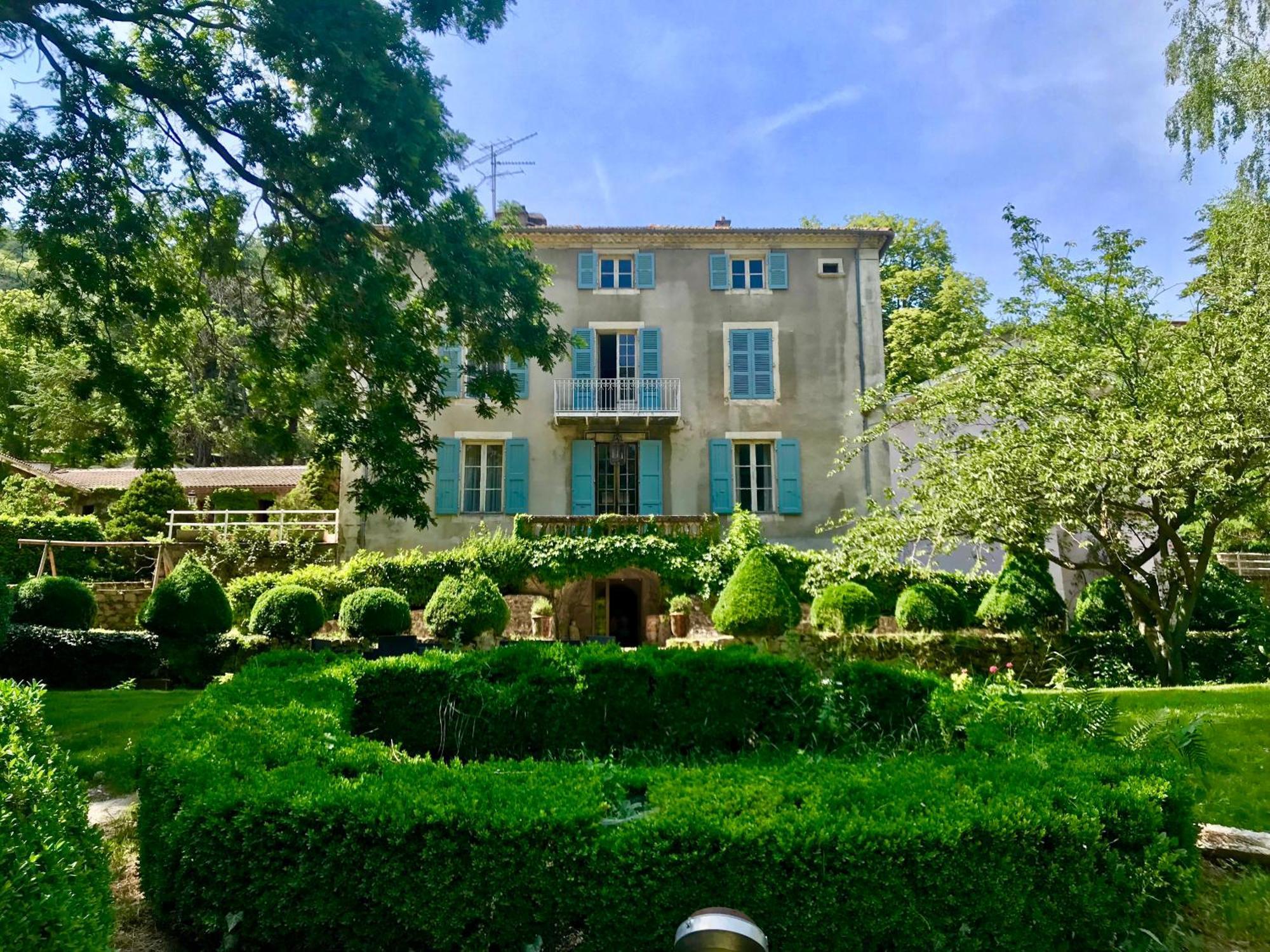 Domaine La Gentilhommiere Hotel Satillieu ภายนอก รูปภาพ