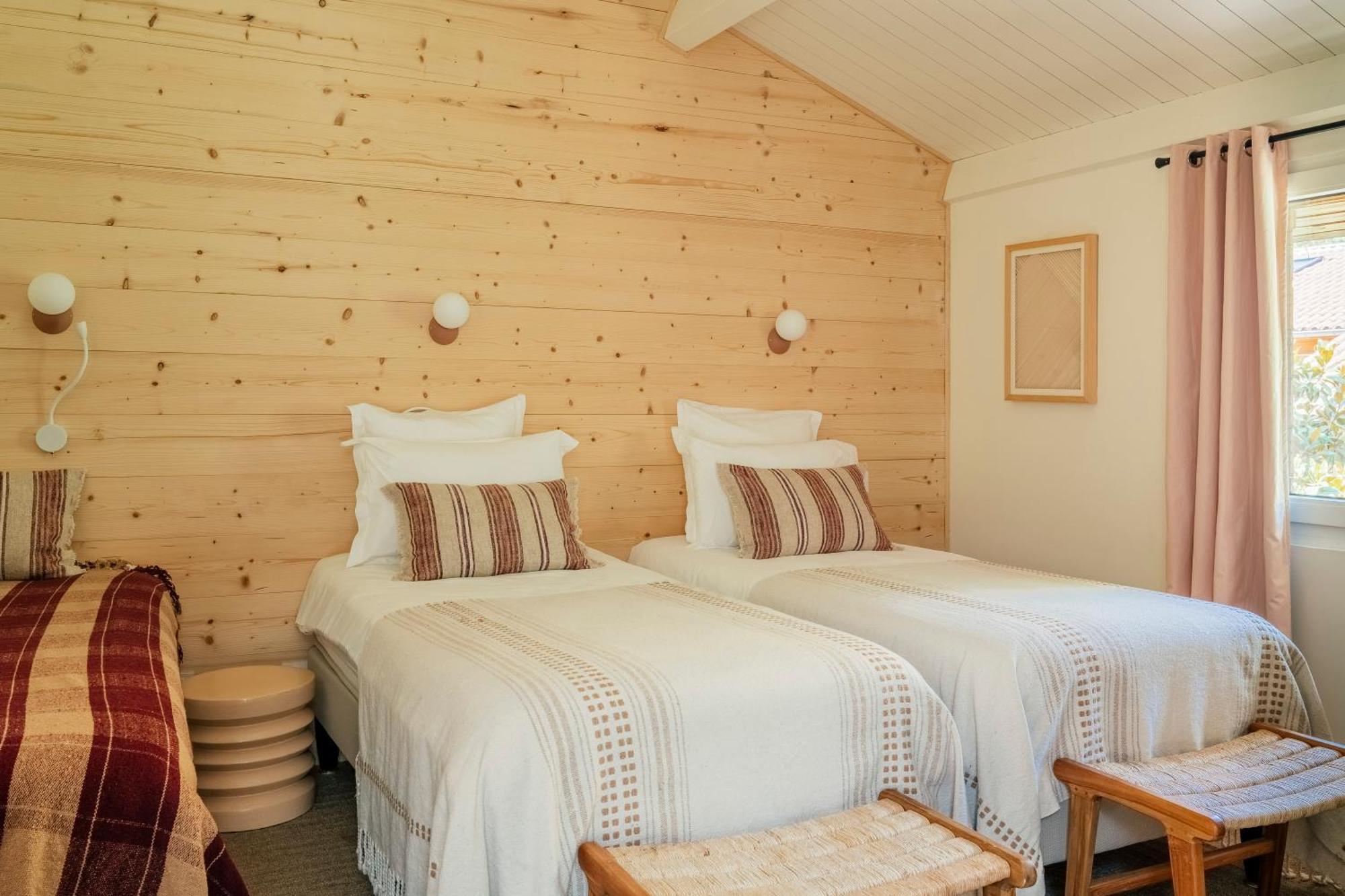 Domaine La Gentilhommiere Hotel Satillieu ภายนอก รูปภาพ