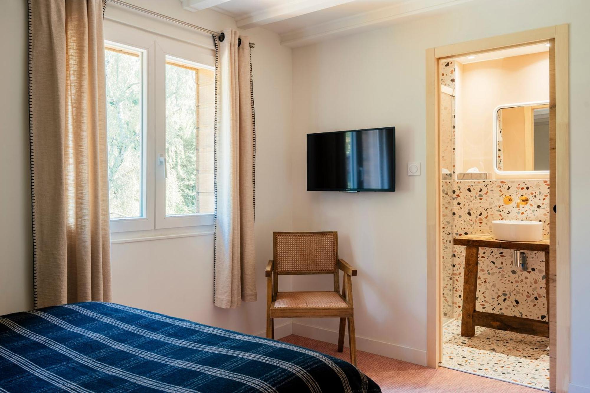 Domaine La Gentilhommiere Hotel Satillieu ภายนอก รูปภาพ